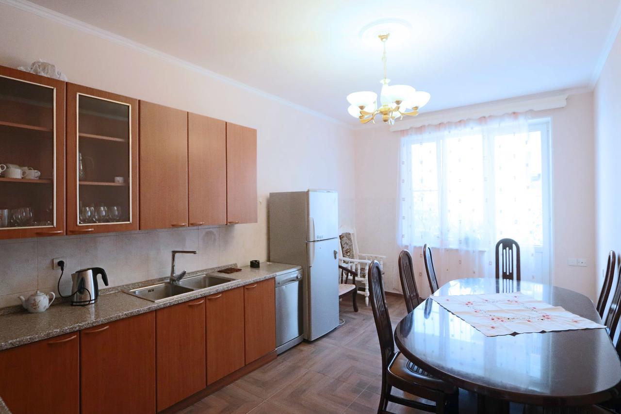 Garnim Guest House Yerevan Exterior photo
