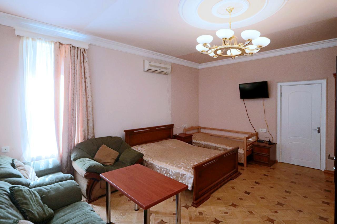 Garnim Guest House Yerevan Exterior photo
