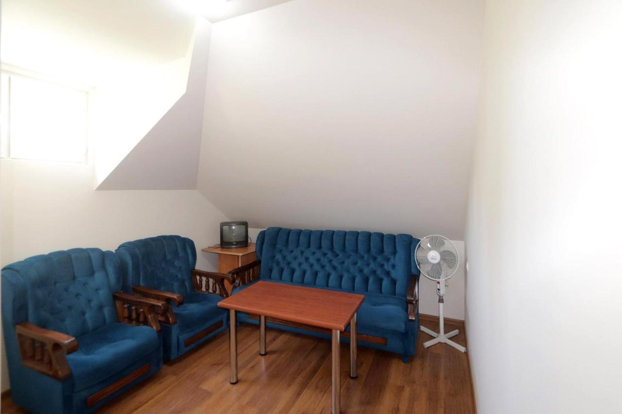 Garnim Guest House Yerevan Exterior photo