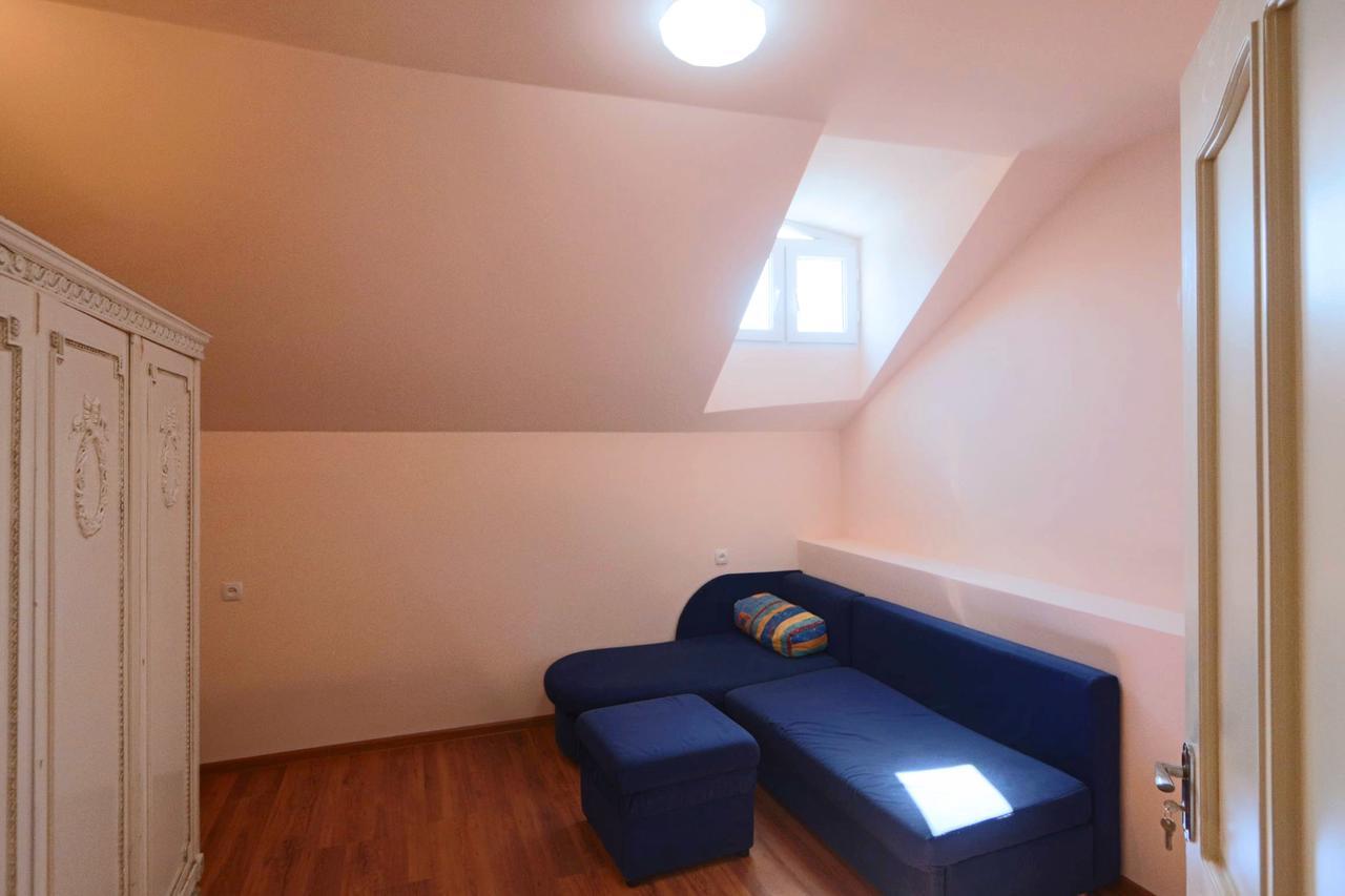 Garnim Guest House Yerevan Exterior photo
